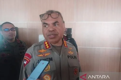Kapolda Papua Tengah Awasi Ketat Tambang Emas Ilegal Kapiraya Dari Udara